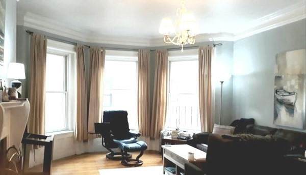 869 Beacon - Photo 1