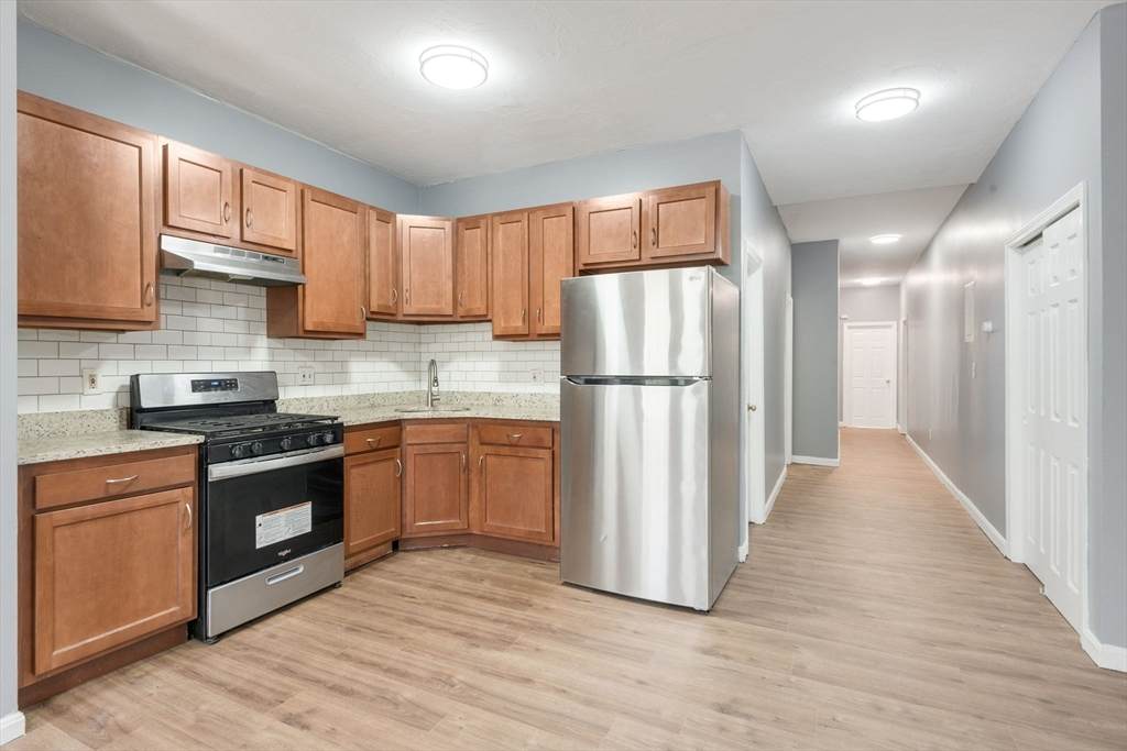 114 Mount Pleasant Ave - Photo 1