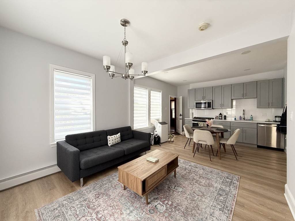 322 Hurley St - Photo 1