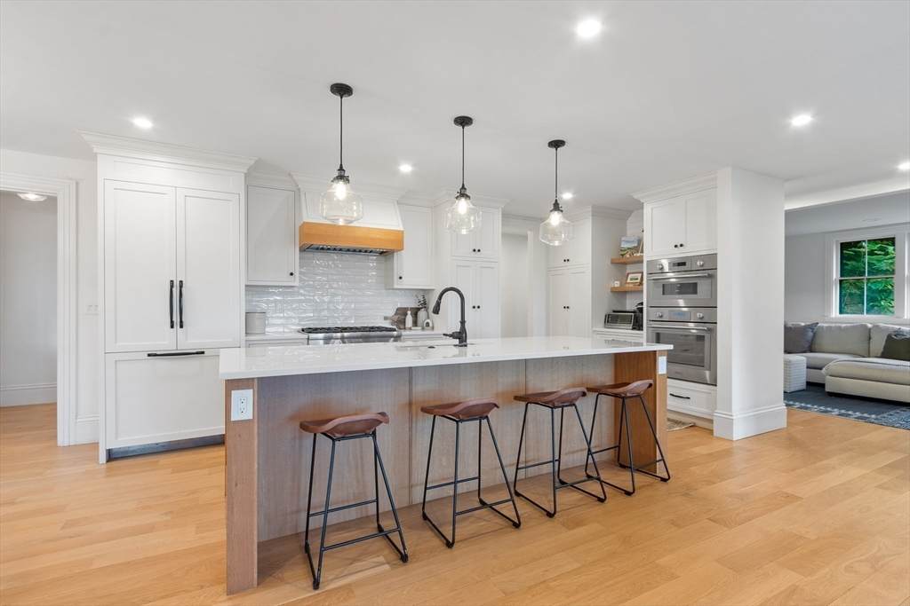 23 Centre Ave - Photo 1