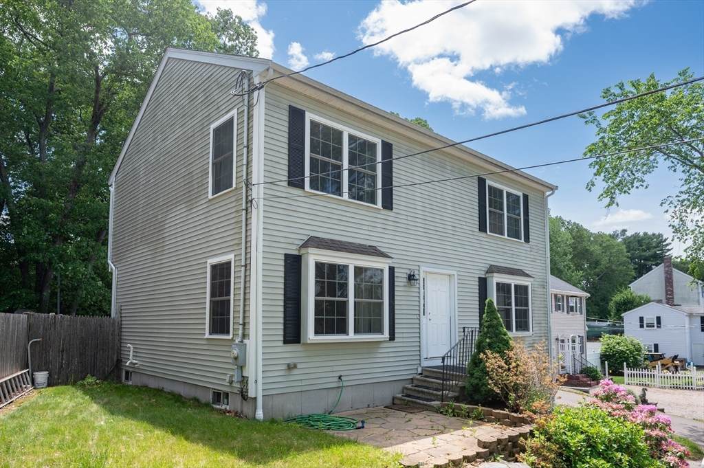 146 Lakeside Ave - Photo 1