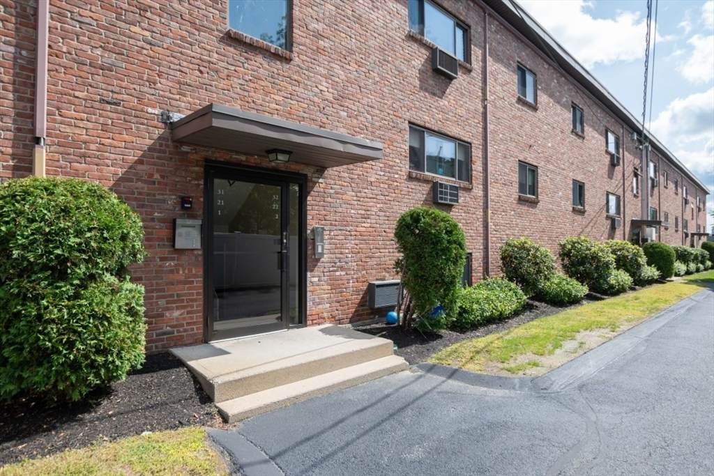 146 Willow Street - Photo 1