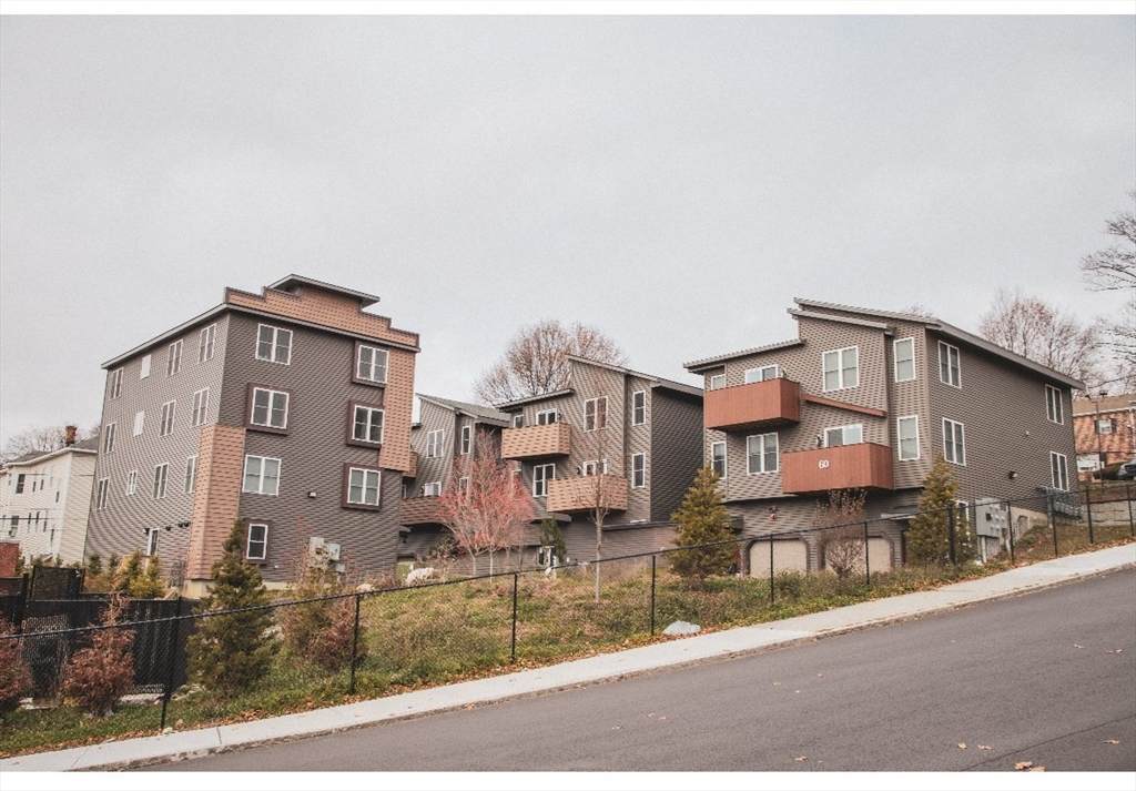 56 Richards St - Photo 1