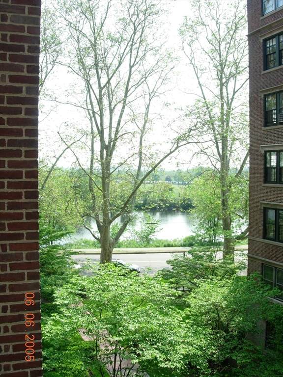 988 Memorial Drive - Photo 1
