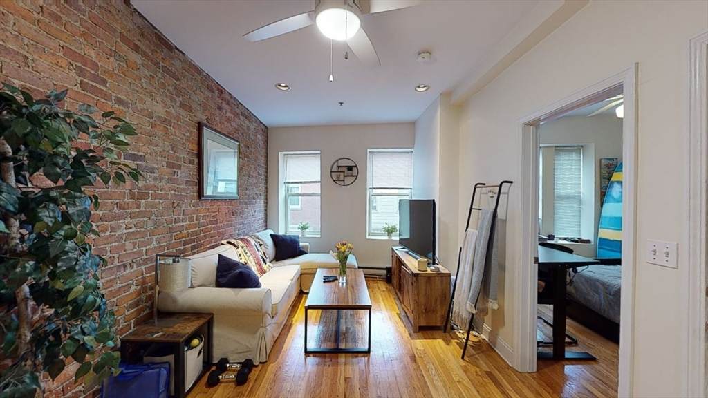 91 Prince St. - Photo 1