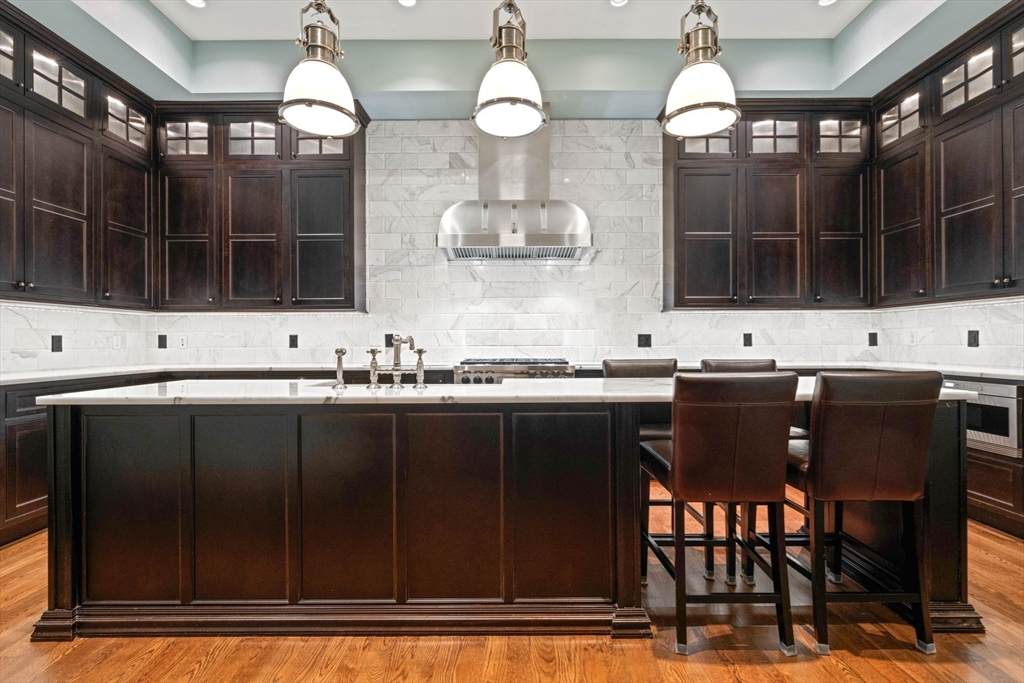 409 Commonwealth Avenue - Photo 1