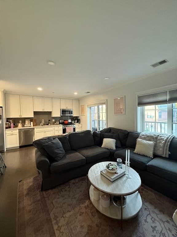 728 East Broadway - Photo 1