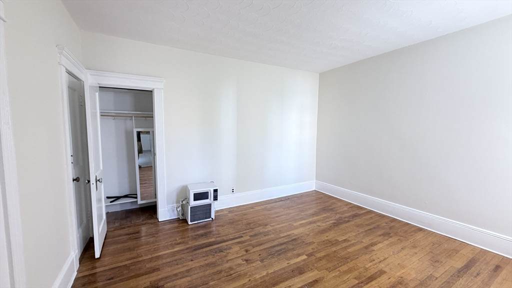 15 Parkman St - Photo 1