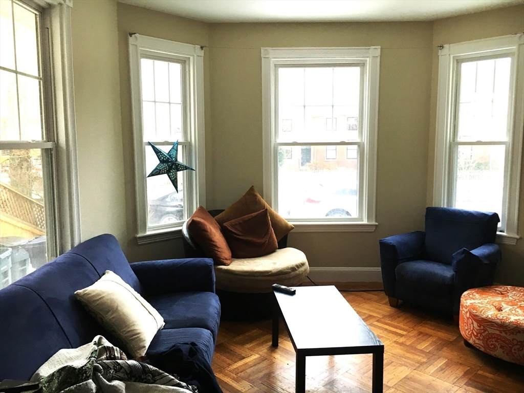 17 Putnam Ave - Photo 1