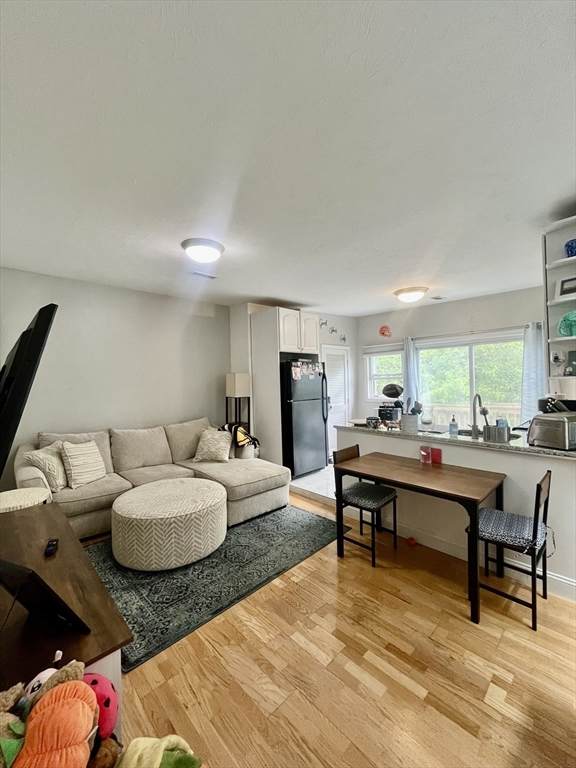 166 W 6th St - Photo 1