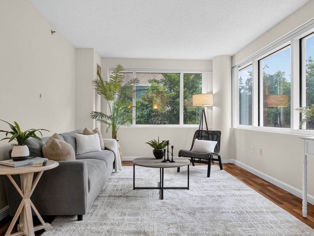 8-12 Museum Way - Photo 1