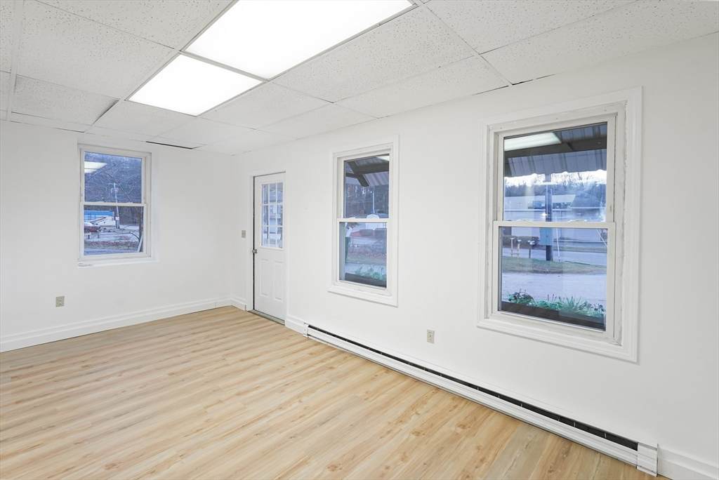 32 Worcester - Photo 1