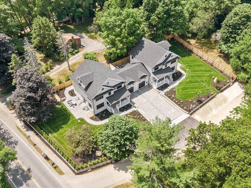 7 Blue Heron Way - Photo 1