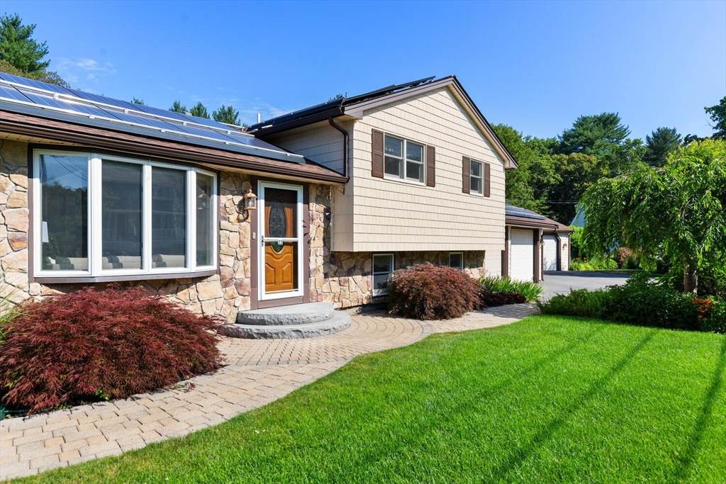 22 Carleton Rd - Photo 1