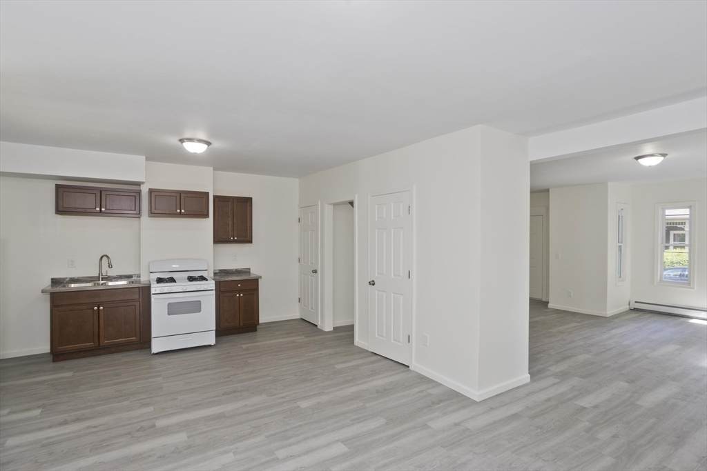 22-22 Highland Ave - Photo 1