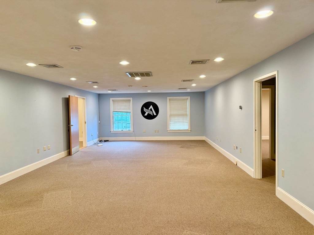 1624 Sudbury Road - Photo 1