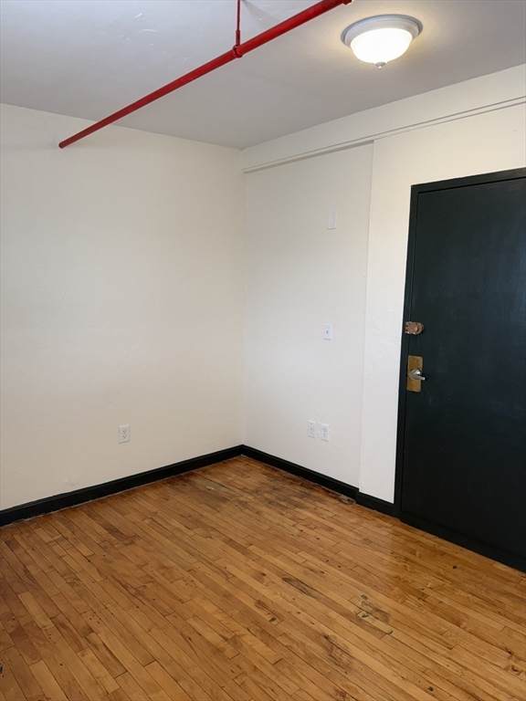 33 Dover St - Photo 1