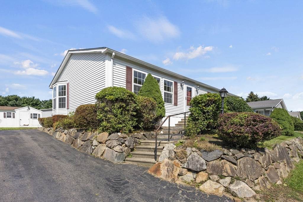 40 Jill Marie Drive - Photo 1