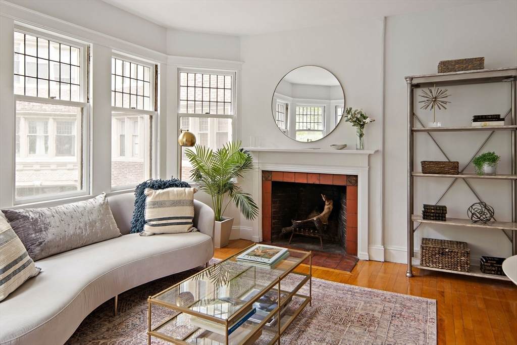 10 Dana St - Photo 1