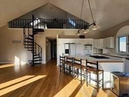 194 Rockdale Ave - Photo 1