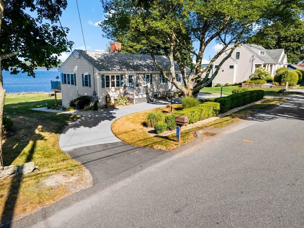 22 Riverside Dr - Photo 1