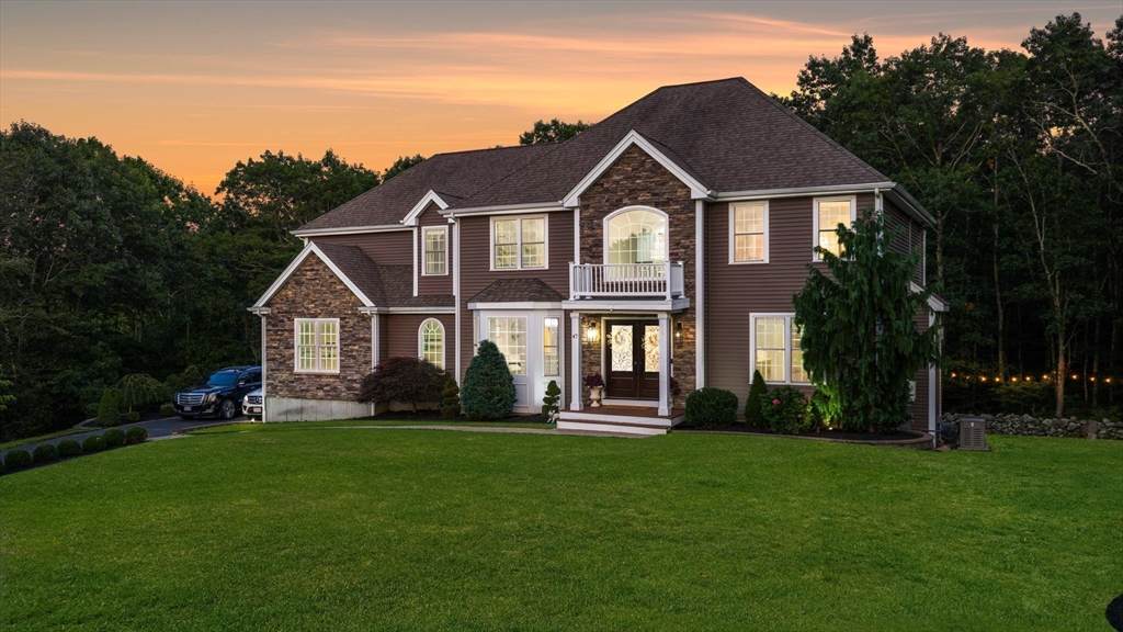 47 Devol Ave - Photo 1