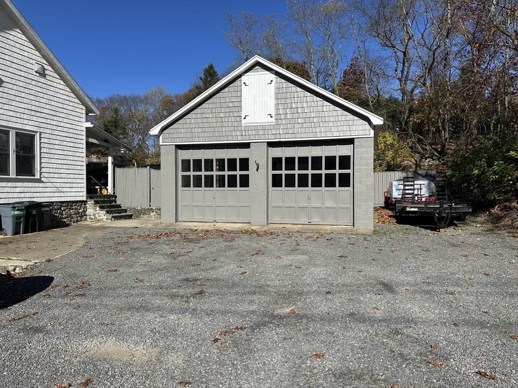 405 Concord Ave - Photo 1