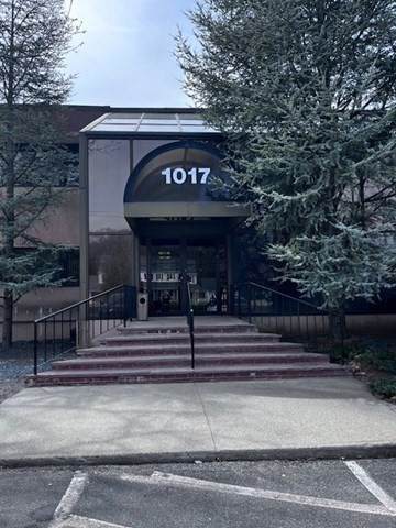 1017 Turnpike St - Photo 1