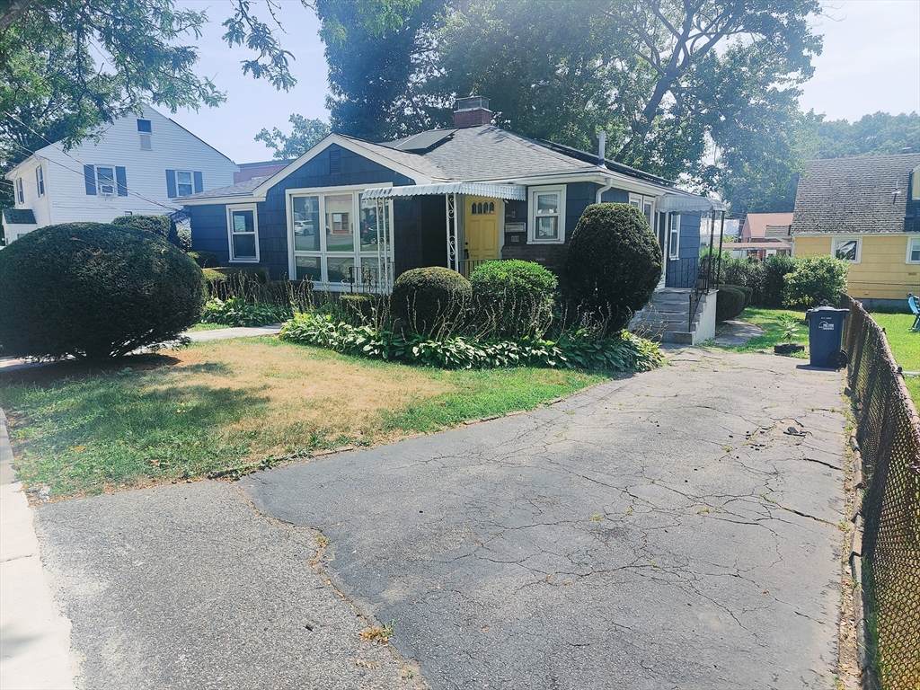 116 Almont St - Photo 1