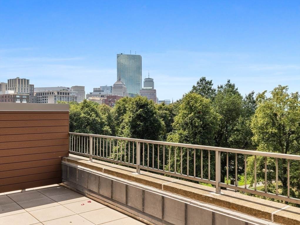 151 Tremont St - Photo 1