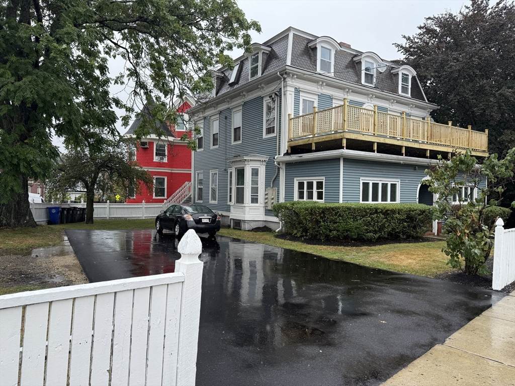 40 Crescent Ave - Photo 1