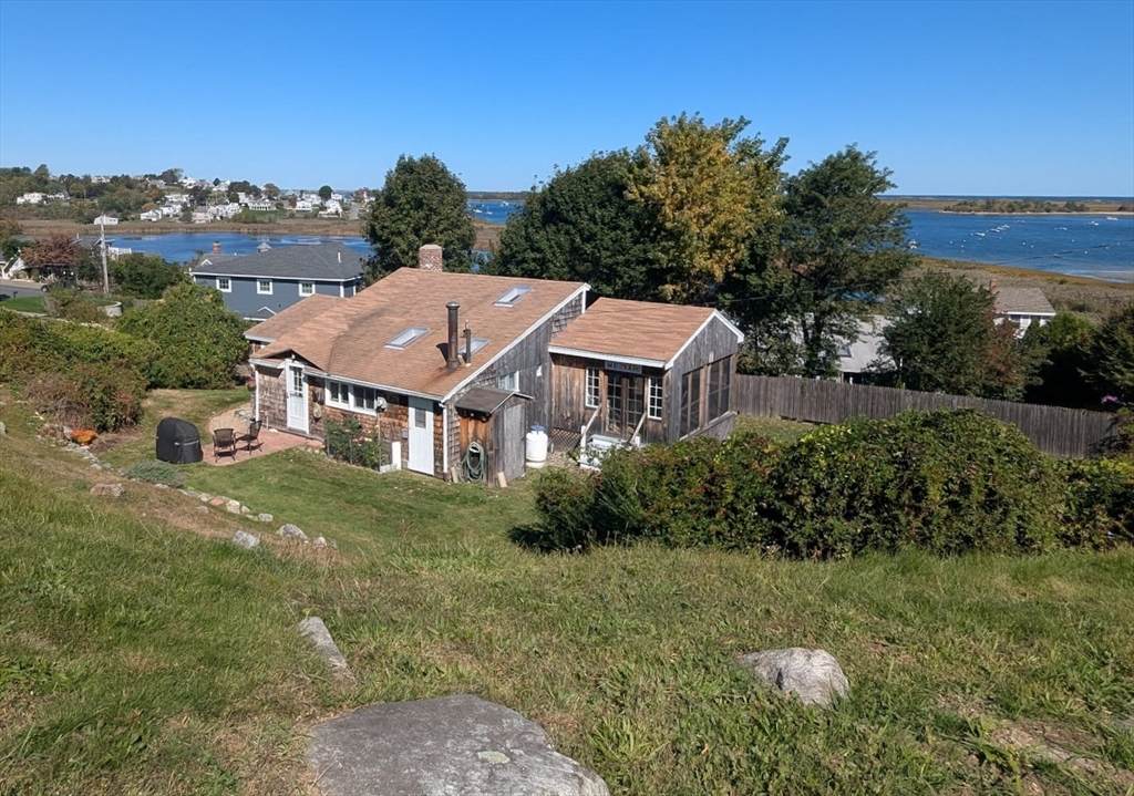 43 Bayview Road - Photo 1