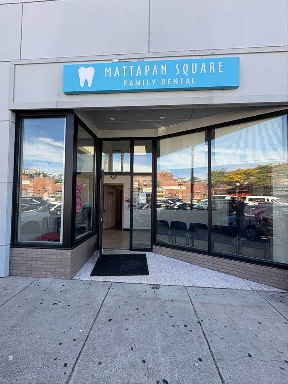 1634 Blue Hill Ave - Photo 1