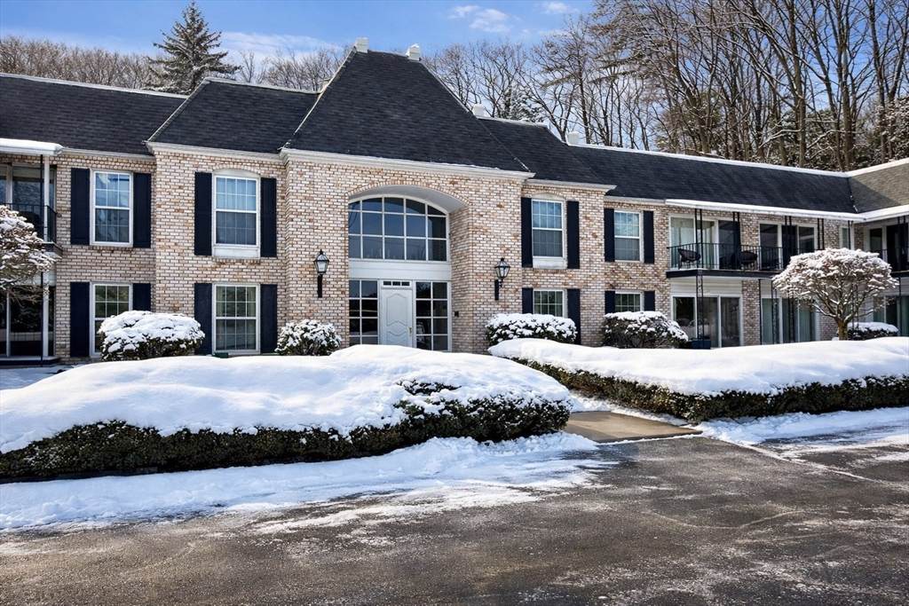 324 Russell Road - Photo 1