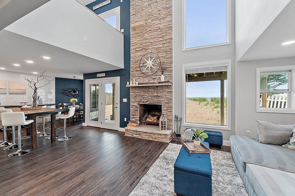 4 Northern Blvd - Photo 1