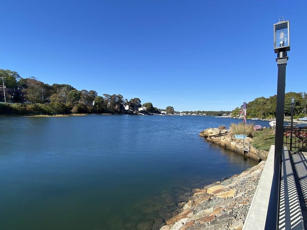 406 Washington Street - Photo 1