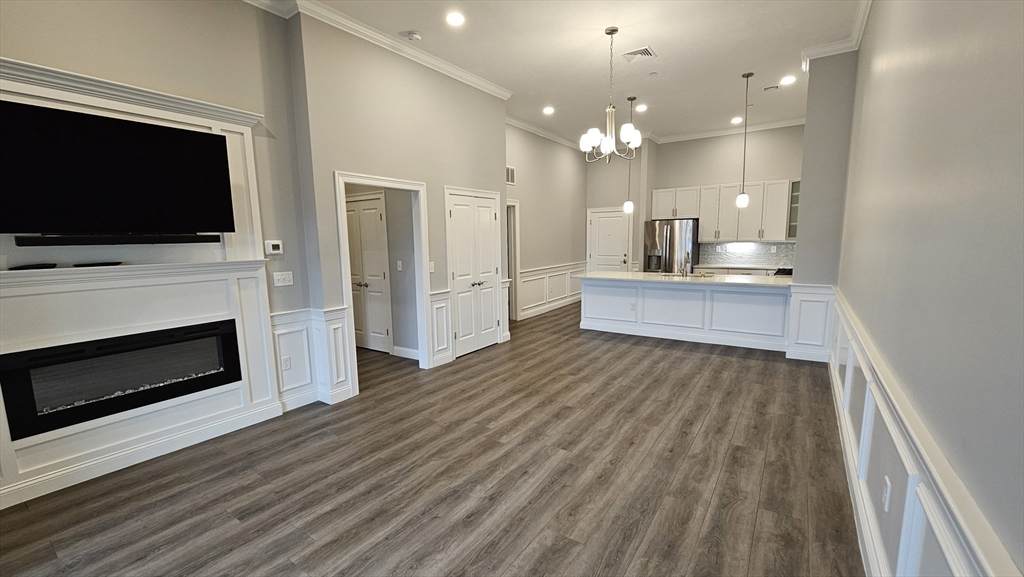 320 Middlesex Ave - Photo 1