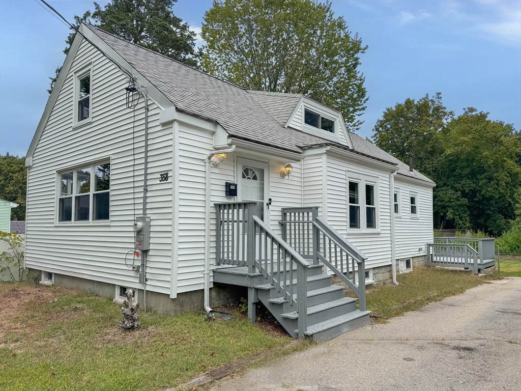 358 Copeland St - Photo 1