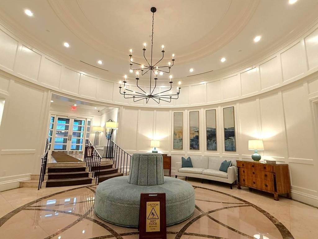 1 Huntington Ave - Photo 1