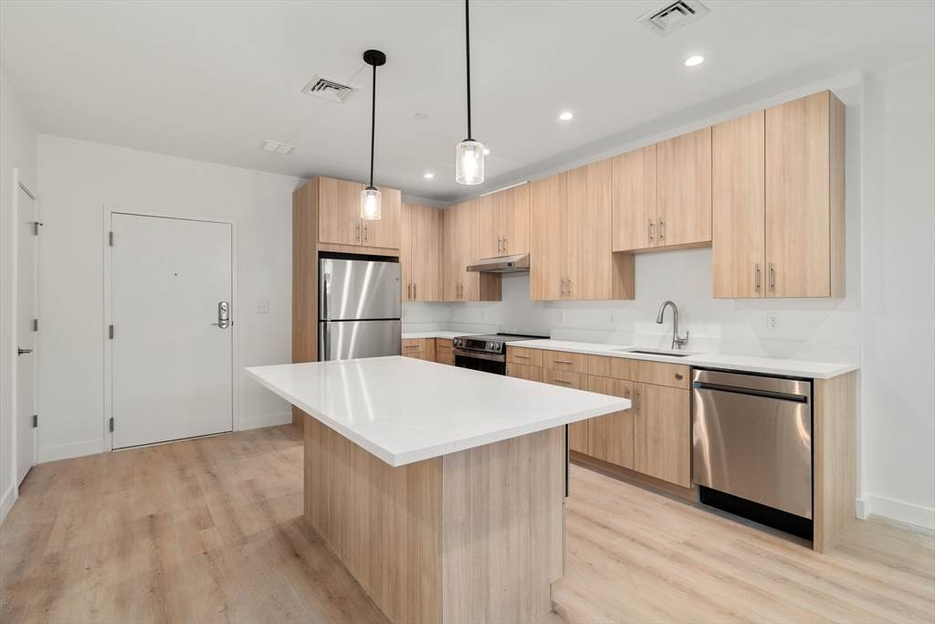 1151 Walnut - Photo 1