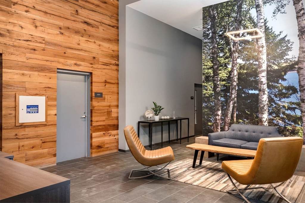 10 Essex St - Photo 1