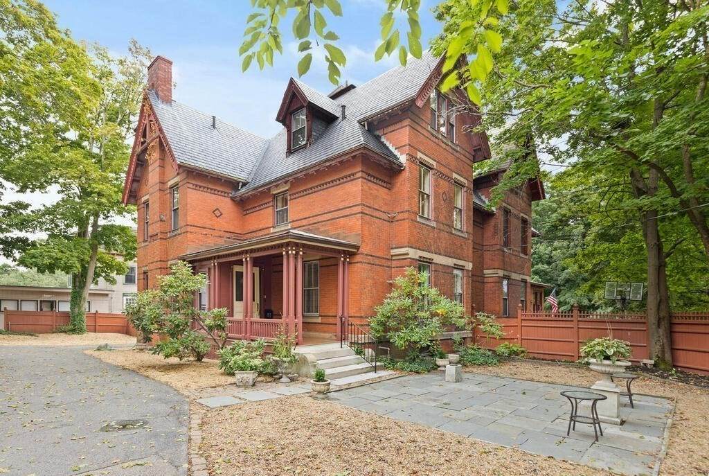 2 Rangeley Road - Photo 1