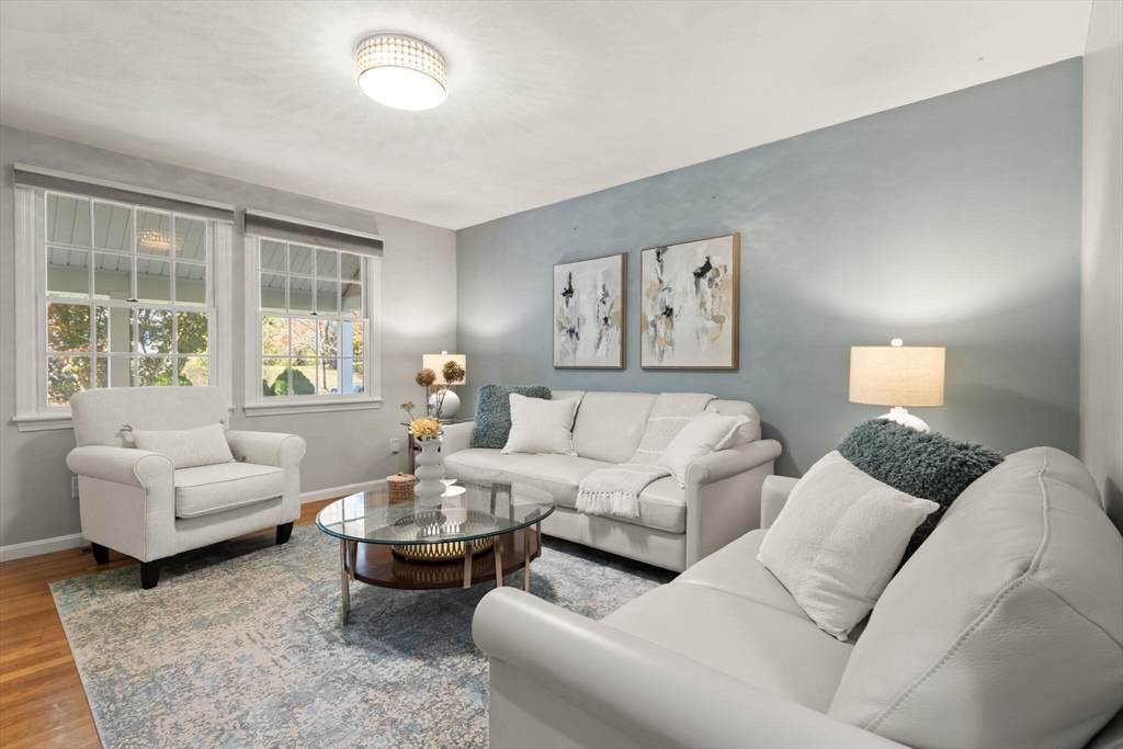 7 Dempsey Way - Photo 1