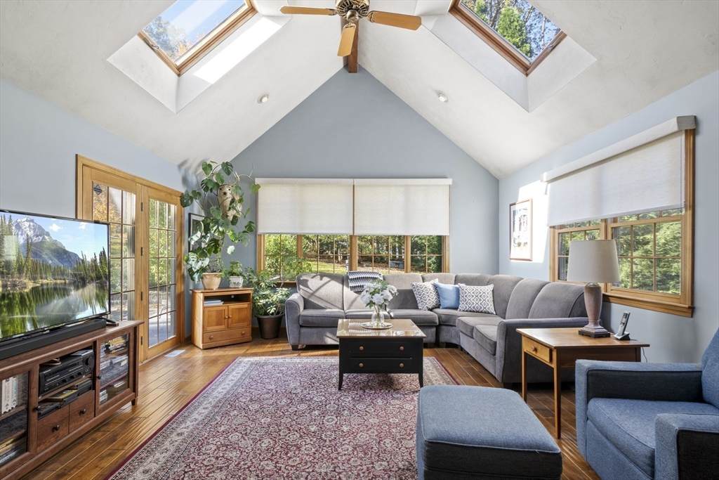 562 South Street - Photo 1