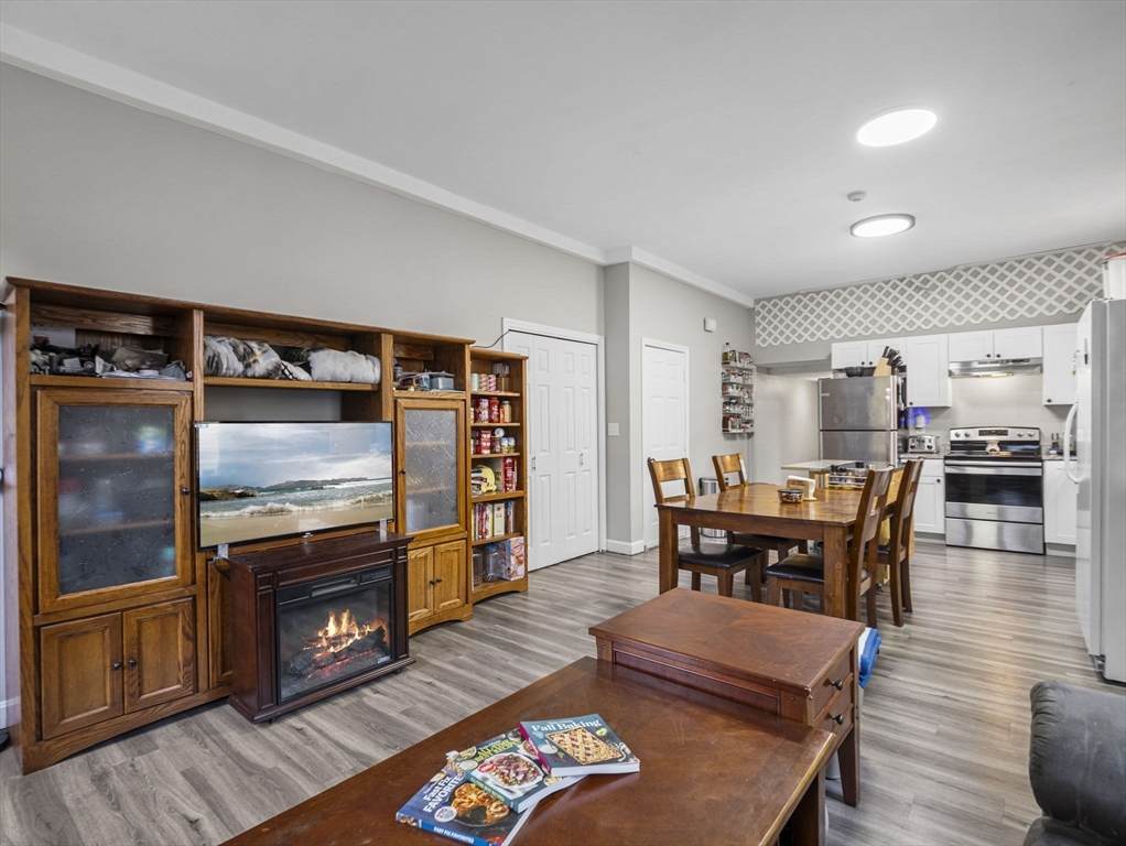 35 Cedar St - Photo 1