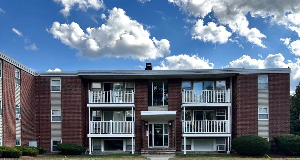 30 Worthen Street - Photo 1