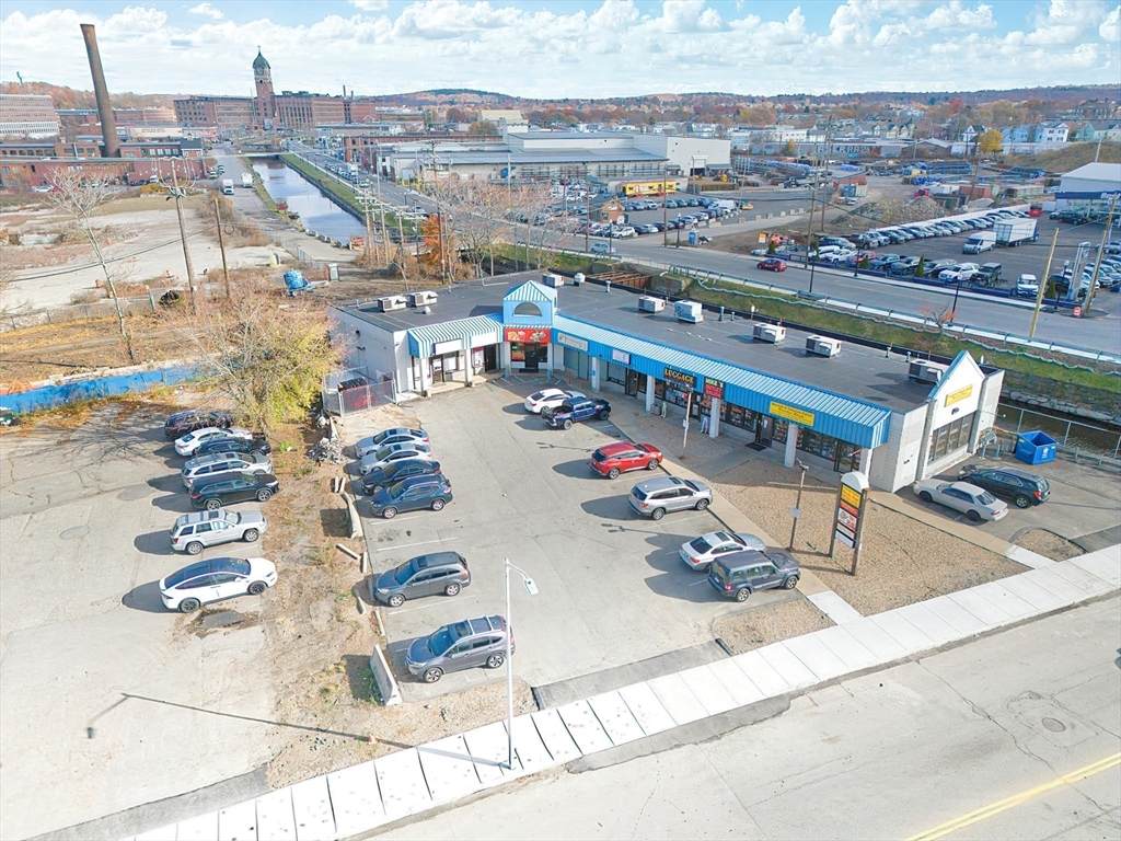 8 South Broadway - Photo 1