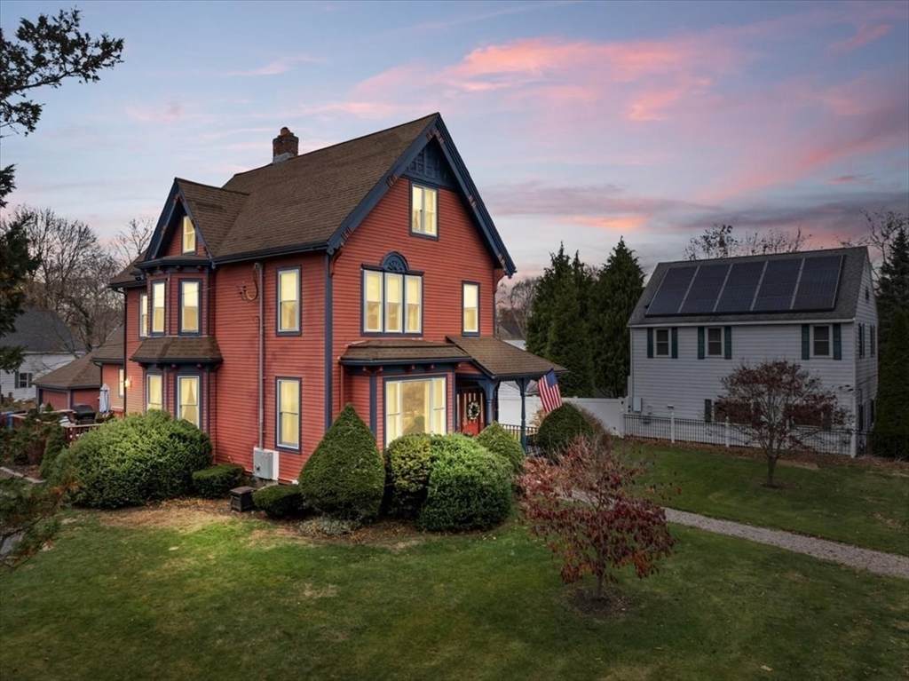 170 Pleasant St - Photo 1