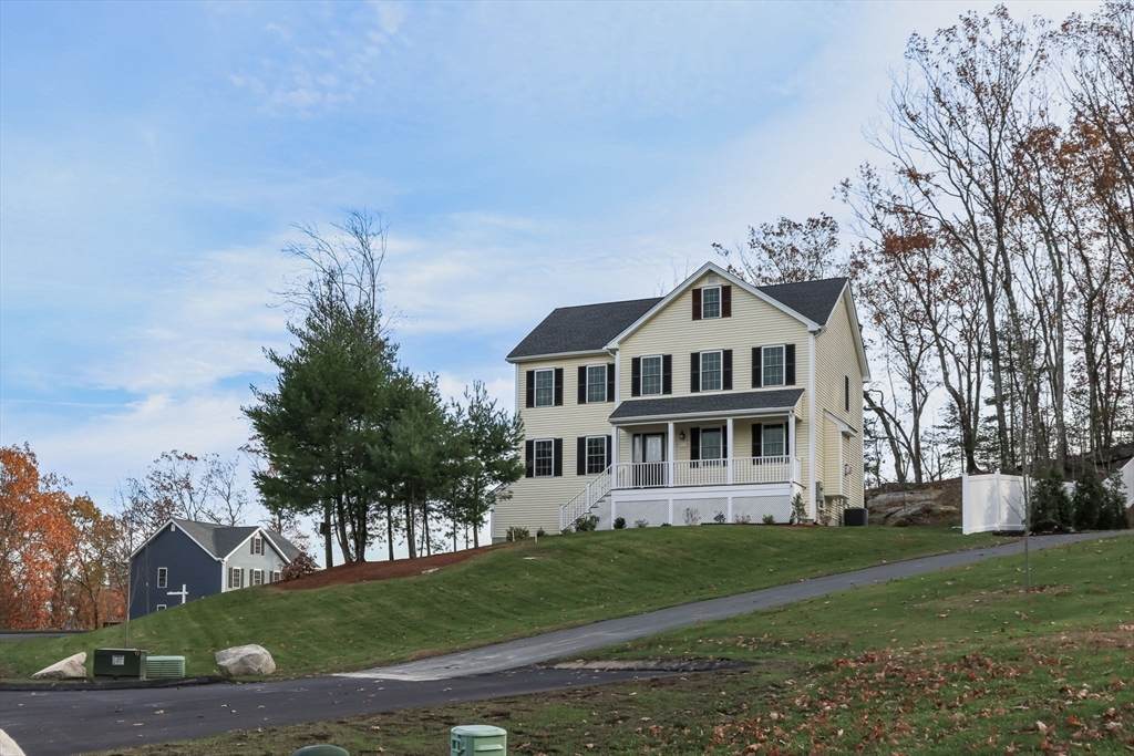 15 Oriole Dr - Photo 1