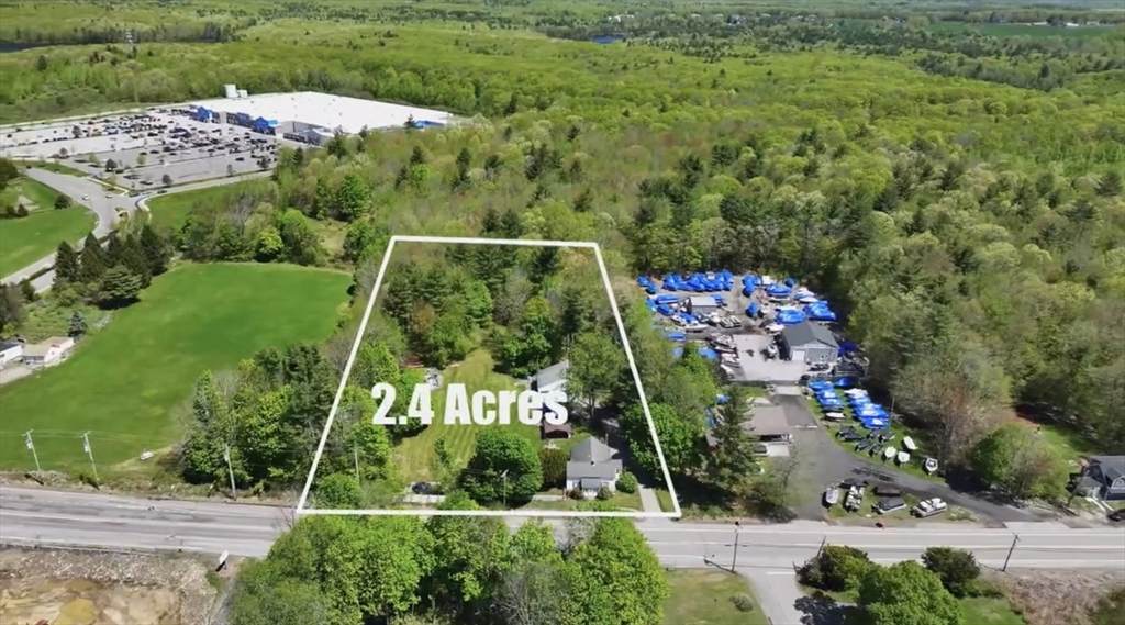 1576 Main St - Photo 1